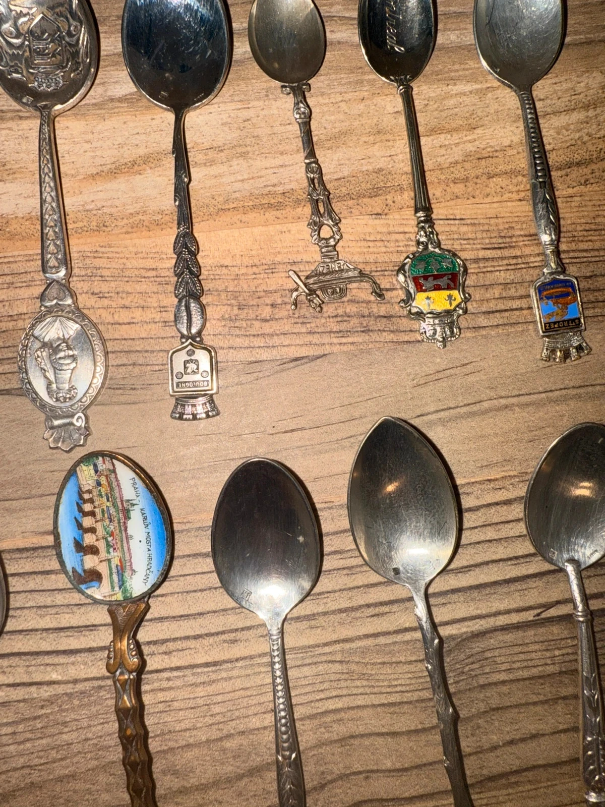 Lots of 36 small collectible spoons from around the world – photo 9